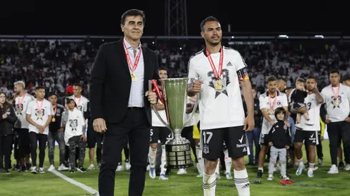 Suazo se la juega: sorprende con potente mensaje eligiendo a su DT.