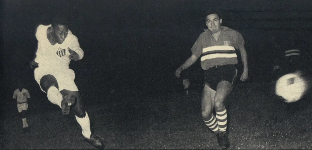 Colo Colo, con la camiseta de la Sampdoria, jugó un amistoso contra el Santos de Pelé en 1963