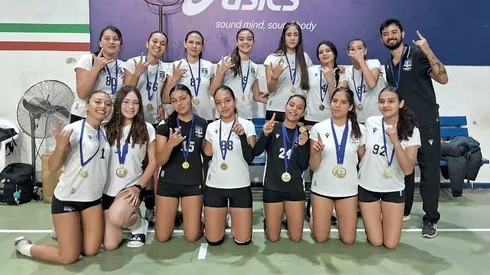 Colo Colo Voleibol destaca con 3 equipos en torneo: DT explica razones.