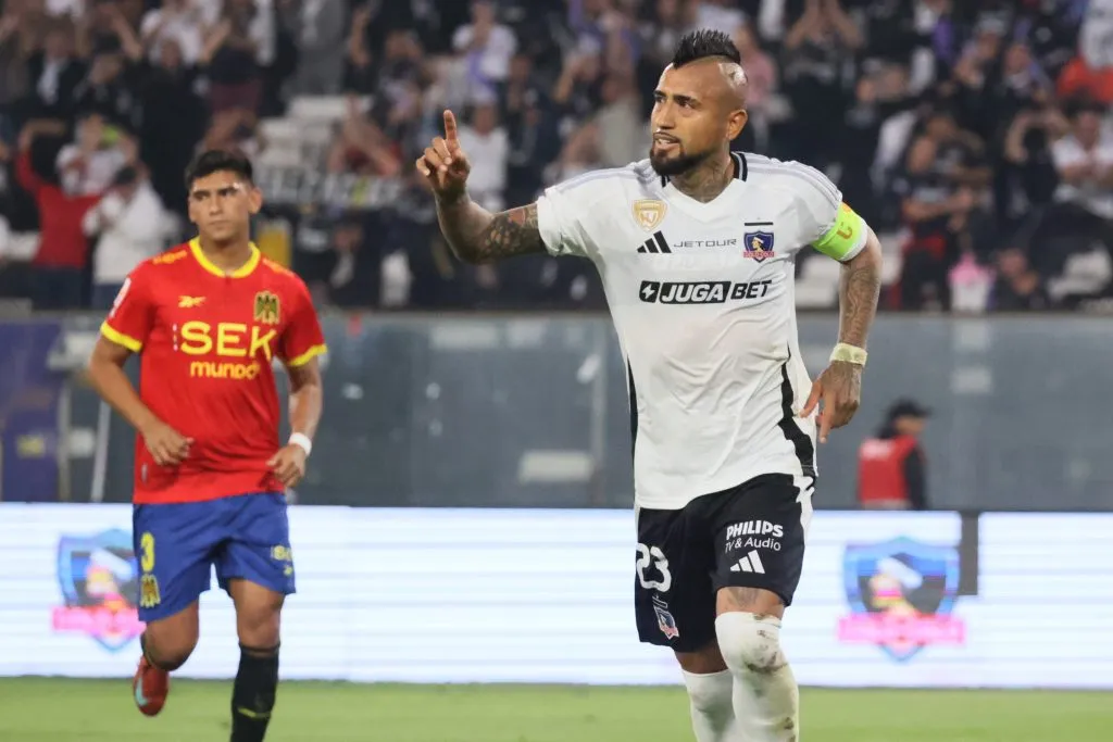 Todo indica que Arturo Vidal no se moverá de Colo Colo