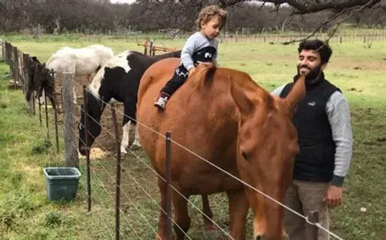 Mauro Olivi se dedica a su campo y ve muy poco fútbol.