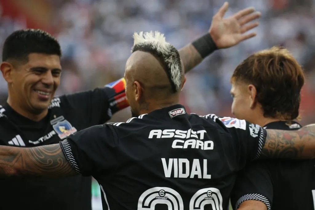 El King le dio el triunfo al Cacique ante la UC. Imagen:  Dragomir Yankovic/Photosport