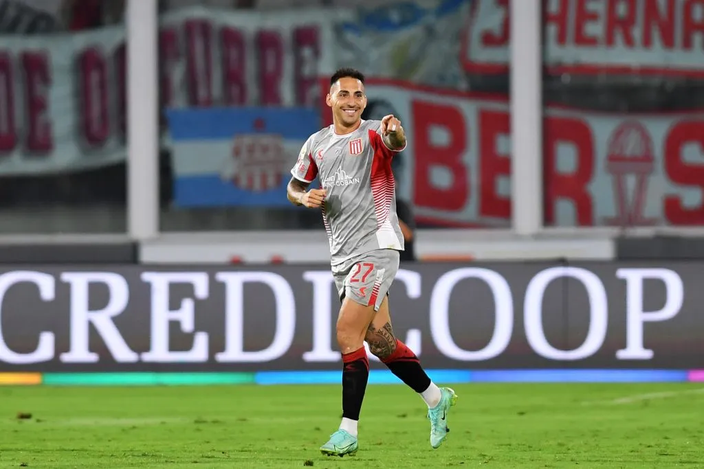 En La Plata aseguran que Javier Correa interesa nada más ni nada menos que en Estudiantes. 