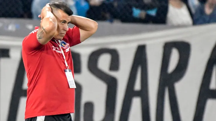 El triste registro que consigue Jorge Almirón en la banca Colo Colo