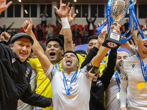 Lleva 153 goles, juega gratis y fue campeón como capitán de Colo Colo futsal
