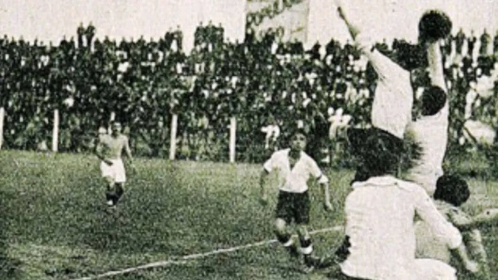 Imagen del primer partido entre Colo Colo y la U