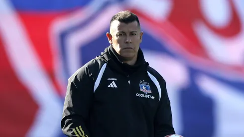 Jorge Almirón suma problemas en Colo Colo.