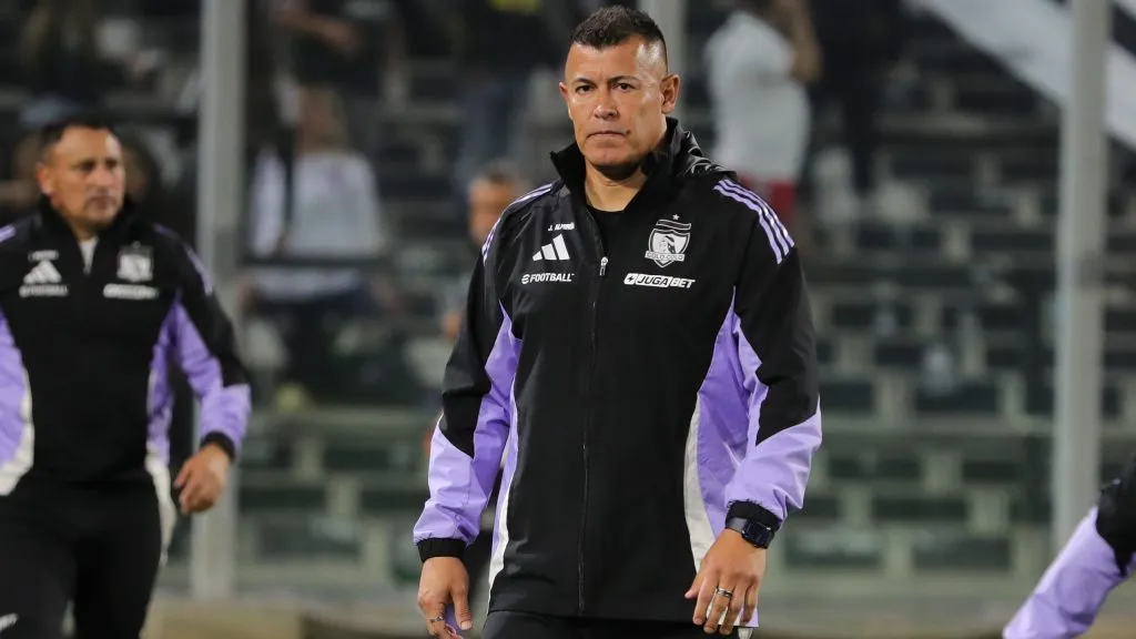 Jorge Almirón seguiría en Colo Colo