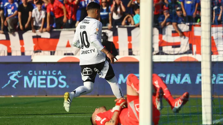 Gol de Claudio Aquino ante la U.