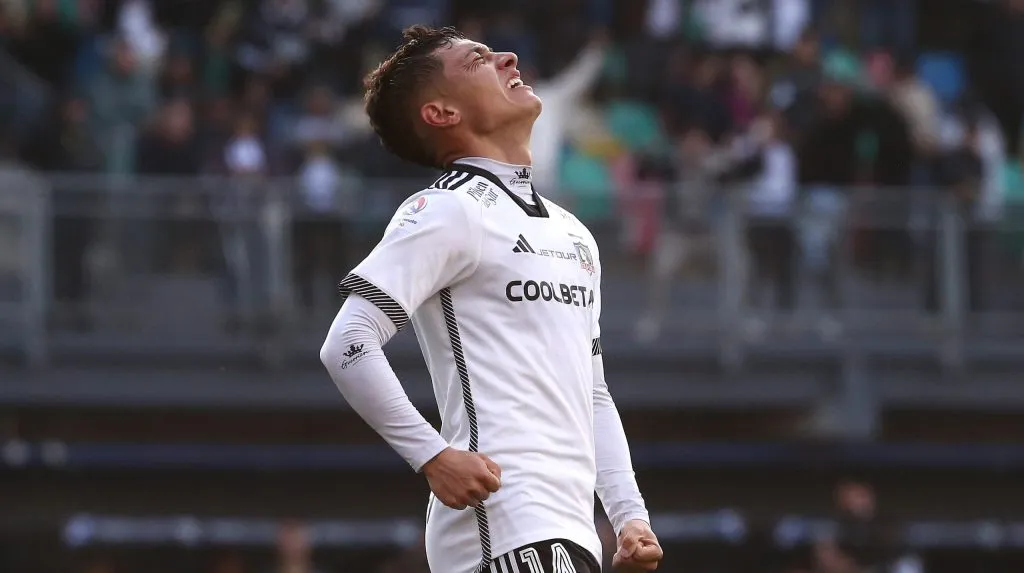 Zavala pasa momentos complejos en Colo Colo