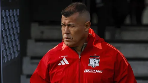 Jorge Almirón seguirá al mando de Colo Colo.