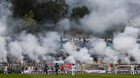 La específica postura del CSD Colo Colo para hinchas presentes en estadios.
