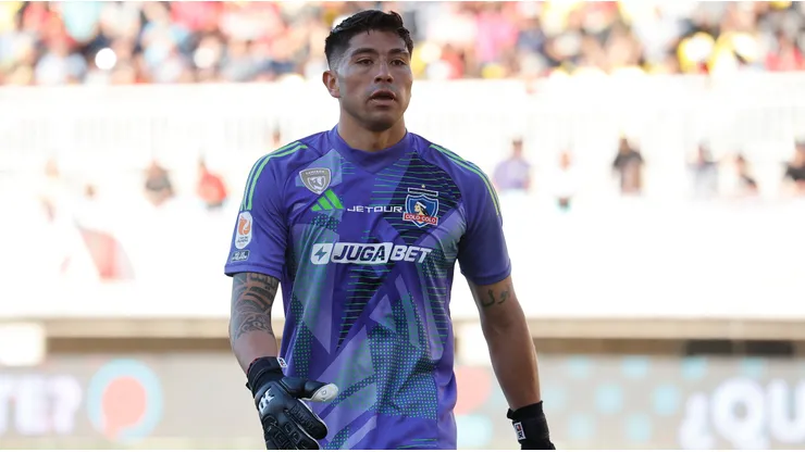 ¿A Peñarol? En Colo Colo revelan fecha clave para la posible partida de Brayan Cortés.