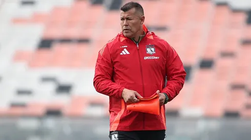Jorge Almirón tomó importante decisión en Colo Colo.