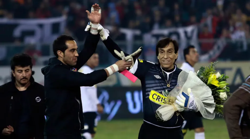 Claudio Bravo estuve presente en el partido a beneficio del Cóndor Rojas en 2013