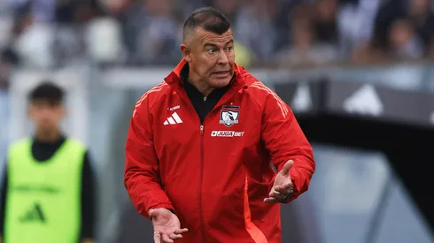 Tras críticas de Stöhwing: ¿Qué sigue sosteniendo a Jorge Almirón en Colo Colo?