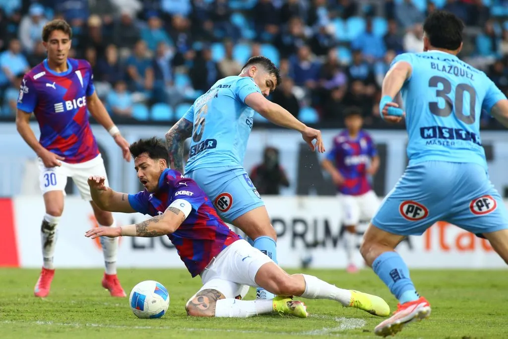 Fernando Zampedri se fabricó un polémico penal que enfureció a Jorge Almirón