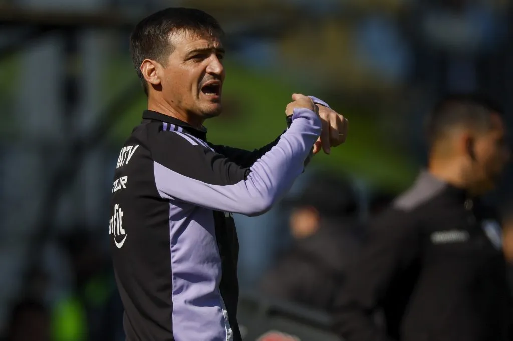 Pablo Ricchetti explicó los cambios que hizo en Colo Colo vs Everton | Foto: Photosport
