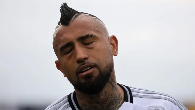 La furia de Arturo Vidal con la prensa tras empate de Colo Colo.