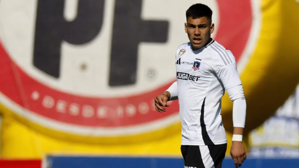 Nicolás Suárez ya suma apariciones en Colo Colo.