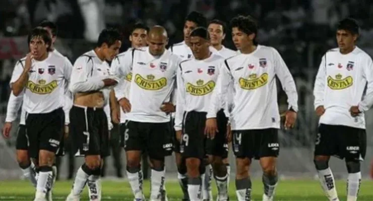 El equipo de Colo Colo 2006 que perdió la final de la Copa Sudamericana