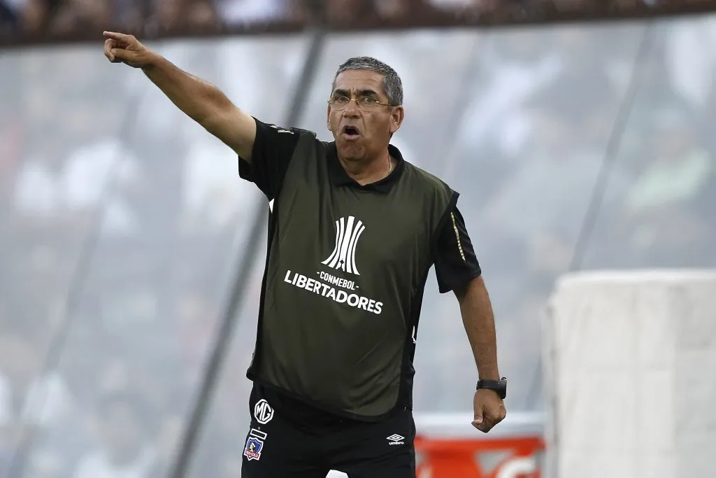 Gualberto Jara vivió un turbulento proceso en el Cacique. Imagen: Felipe Zanca/Photosport