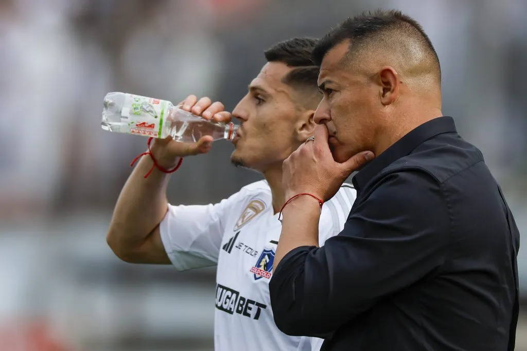Jorge Almirón vive sus últimos momentos en el Estadio Monumental. Imagen: Photosport.