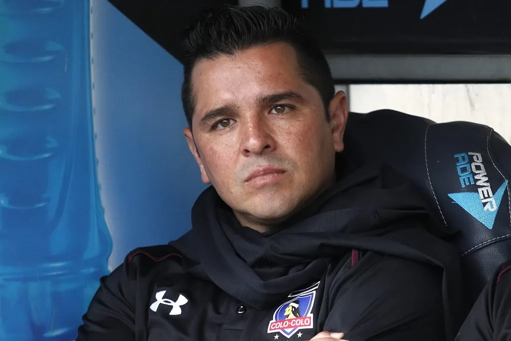 Tapia podría volver a sentarse en la banca colocolina. Imagen: Felipe Zanca/Photosport