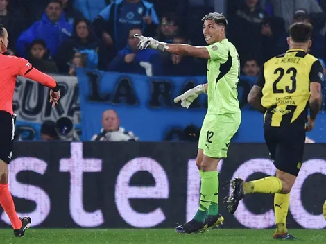 Liquidan a Cortés en Uruguay tras la eliminación de Peñarol en Libertadores