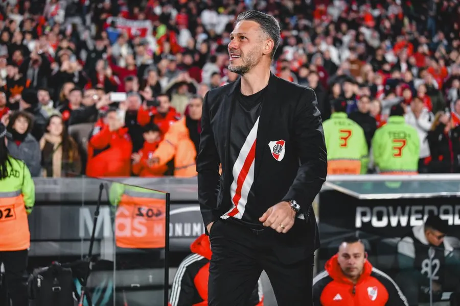 Demichelis se suma como opción para la banca del Cacique. Imagen: X River Plate.