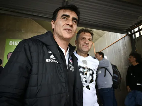 ¿Vuelve Quinteros? Mosa fija el día para confirmar el DT en Colo Colo