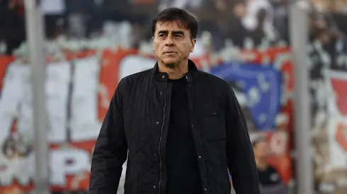 Gustavo Quinteros tiene prácticamente lista su llegada a Independiente. | Imagen: Photosport.