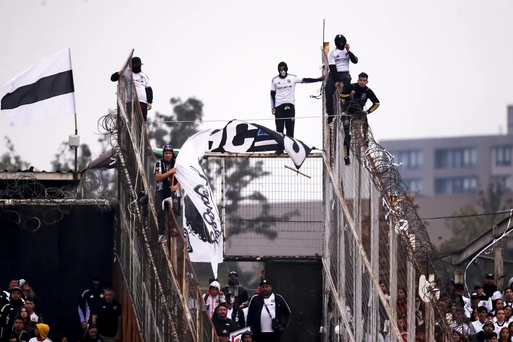 Colo Colo no se hace responsable por el mal comportamiento de sus hinchas en el estadio | Foto: Photosport