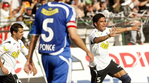 Miguel Riffo jugando ante Universidad de Chile.