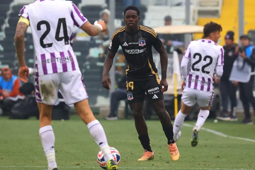 Manley Clerveaux en el amistoso con el Real Valladolid. (Foto: Photosport)