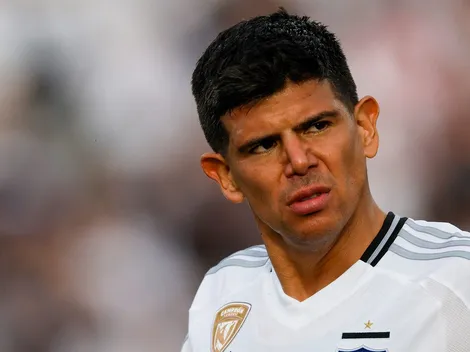 Campeón de la Libertadores con Colo Colo aconseja a Pavez tras su mal año