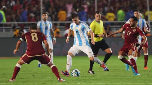 ¿A qué hora juegan Argentina vs Venezuela y qué canal transmite?