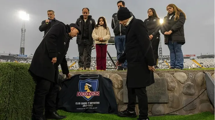 CSD Colo Colo inaugura placa en honor a David Arellano en el Estadio Monumental
