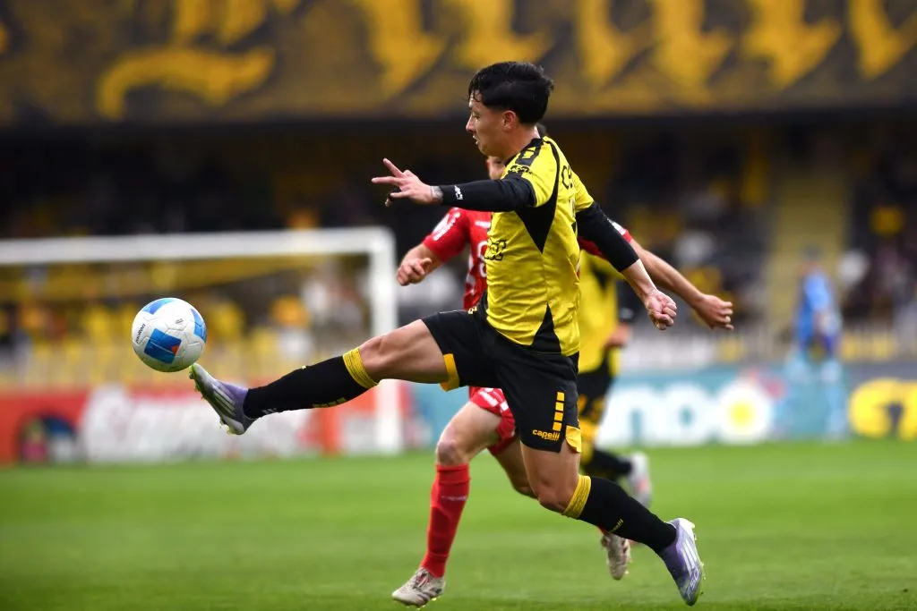 Cristián Zavala fue clave en un nuevo triunfo de Coquimbo Unido al matricularse con una asistencia. 