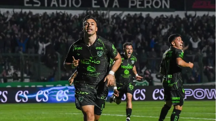 Ex Colo Colo: Iván Morales anota y es figura en Argentina