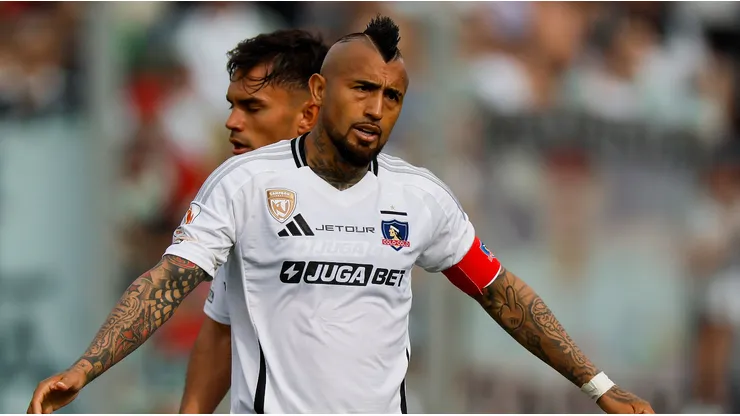 Aníbal Mosa se refiere a la suplencia de Arturo Vidal en Colo Colo vs U por la Supercopa.