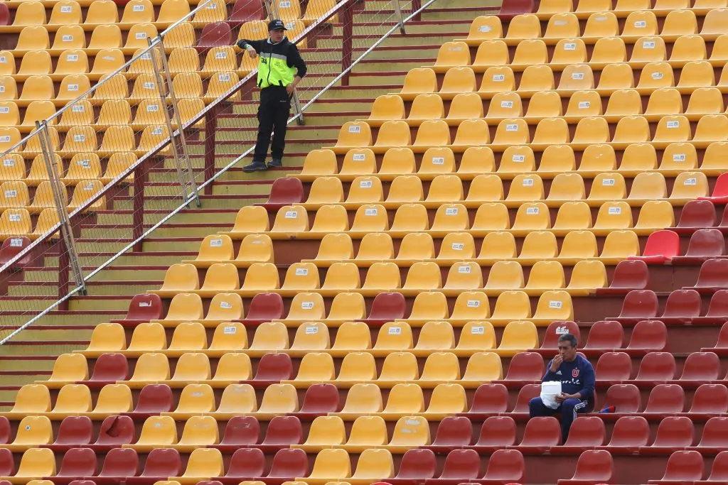 Un vergonzoso marco de público llegó a presenciar la Supercopa a raíz de la polémica medida tomada por la ANFP. 