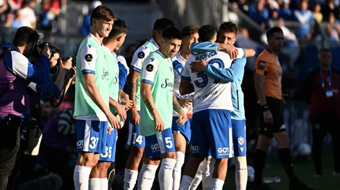¿A qué hora juegan hoy Vélez vs Racing y qué canal transmite?