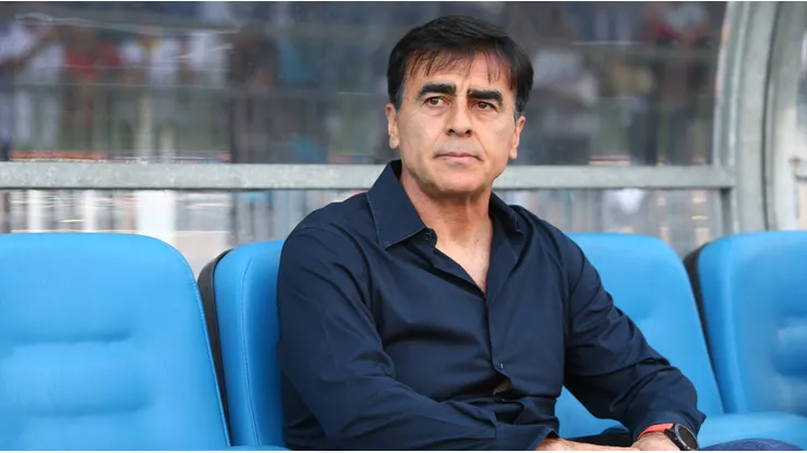 Tras rechazar a Colo Colo: Gustavo Quinteros es oficializado como DT en Argentina.