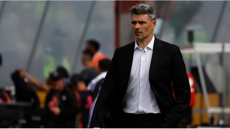 La defensa que piensa Fernando Ortiz para el partido entre Colo Colo vs Iquique.