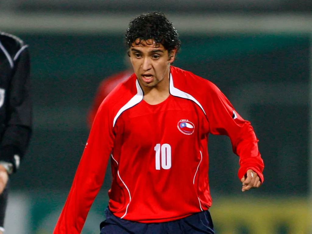 Juan Pablo Arenas vistiendo la camiseta de la Selección Chilena. Imagen: Laroja.cl