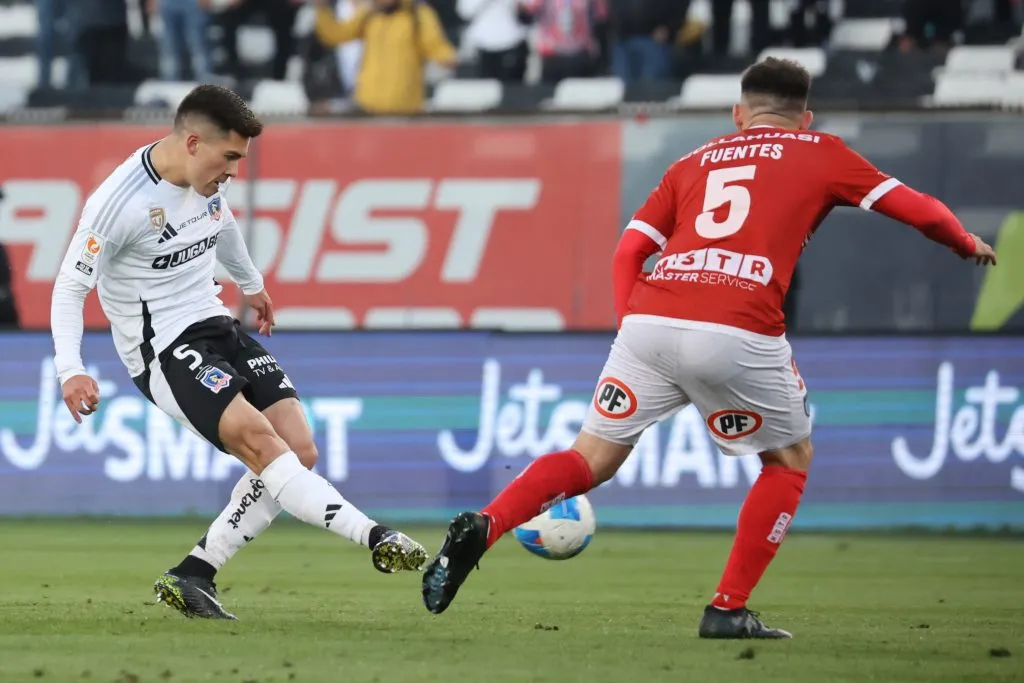 Víctor Felipe Méndez fue titular en Colo Colo