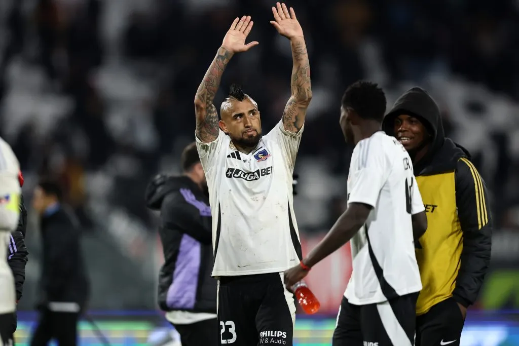 Arturo Vidal fue figura en Colo Colo vs Iquique. 