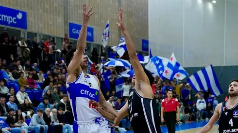 El gran momento que vivió el básquetbol entre Colo Colo y la UC.