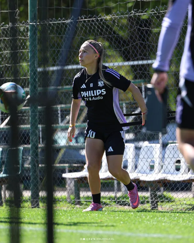 Yanara Aedo está llamada a ser una de las figuras de Colo Colo Femenino en la Copa Libertadores.Imagen: Colo Colo Oficial